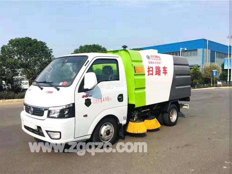程力集團(tuán)國六東風(fēng)途逸掃路車 程力集團(tuán)國六東風(fēng)途逸掃路車