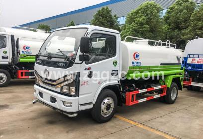 湖北程力集團(tuán)5方黃牌國(guó)六東風(fēng)小多利卡灑水車(chē)