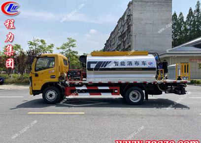 采用人性化設(shè)計(jì)，在惡劣環(huán)境下也能進(jìn)行施工作業(yè)的瀝青灑